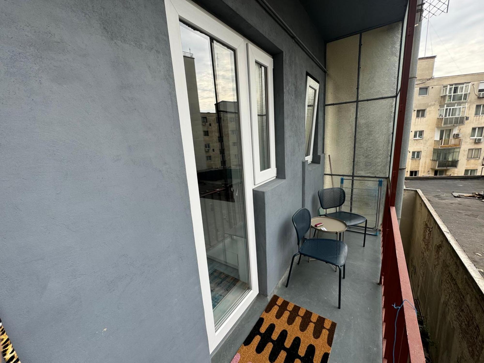 Airy & Beautiful Downtown Apartment Bucharest Luaran gambar